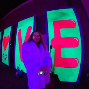 Meet your Posher, Benita